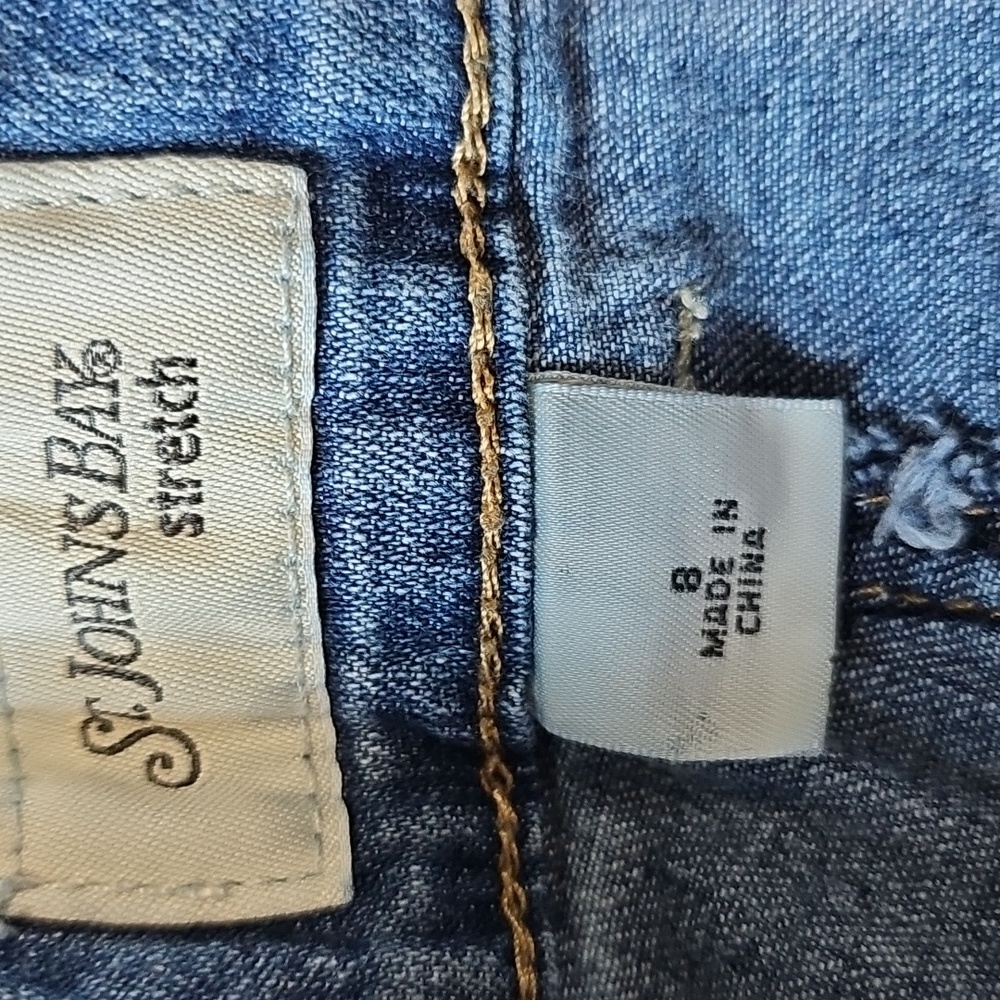 St. Johns Bay Stretch Women's Size 8 Denim Bermuda Shorts - Picture 3 of 9